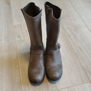 Size 4 Brown Girls Riding Boots